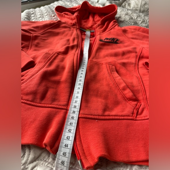 NIKE Red Hoodie Zip Up Kids Sportswear - Picture 4 of 5